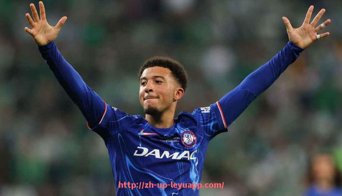 乐鱼体育入口-世俱杯临场战术变化总结及关键调整对胜负的影响